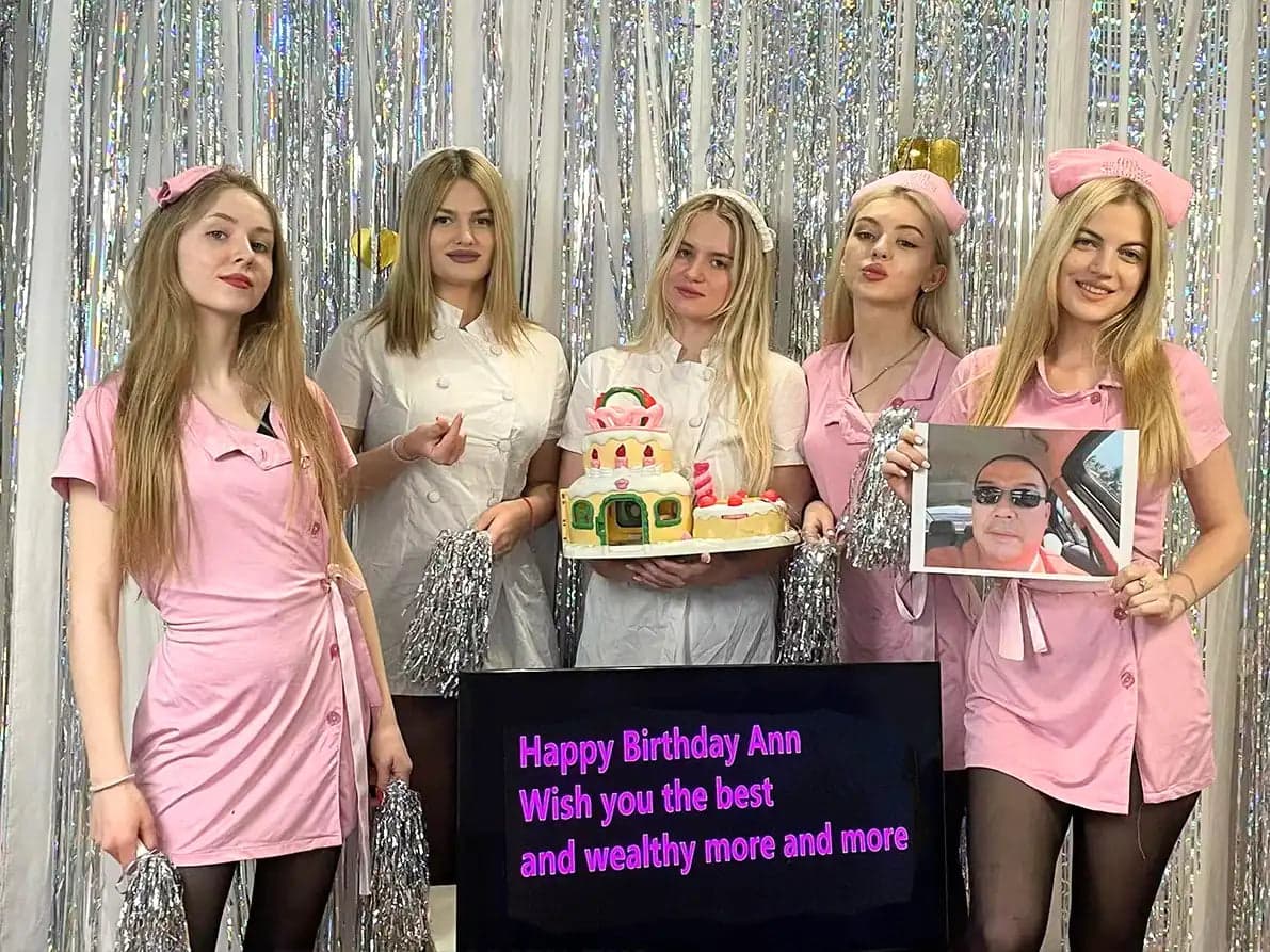 Glam Pink Girls